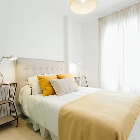 Appartamento Reformed And Bright- 2bdr 1bth- Nervion Siviglia