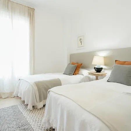 Appartamento Reformed And Bright- 2bdr 1bth- Nervion Siviglia