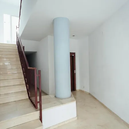 Reformed And Bright- 2bdr 1bth- Nervion Appartamento