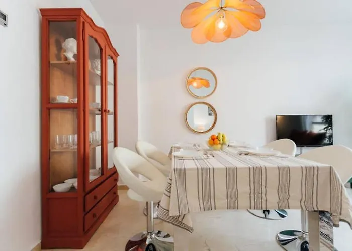 Bright Y Elegant In San Bernardo * Siviglia